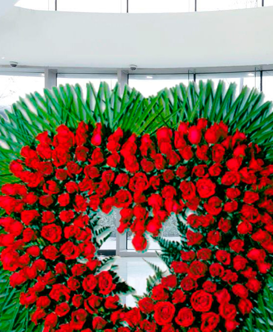 Corona de rosas para tanatorio Getafe